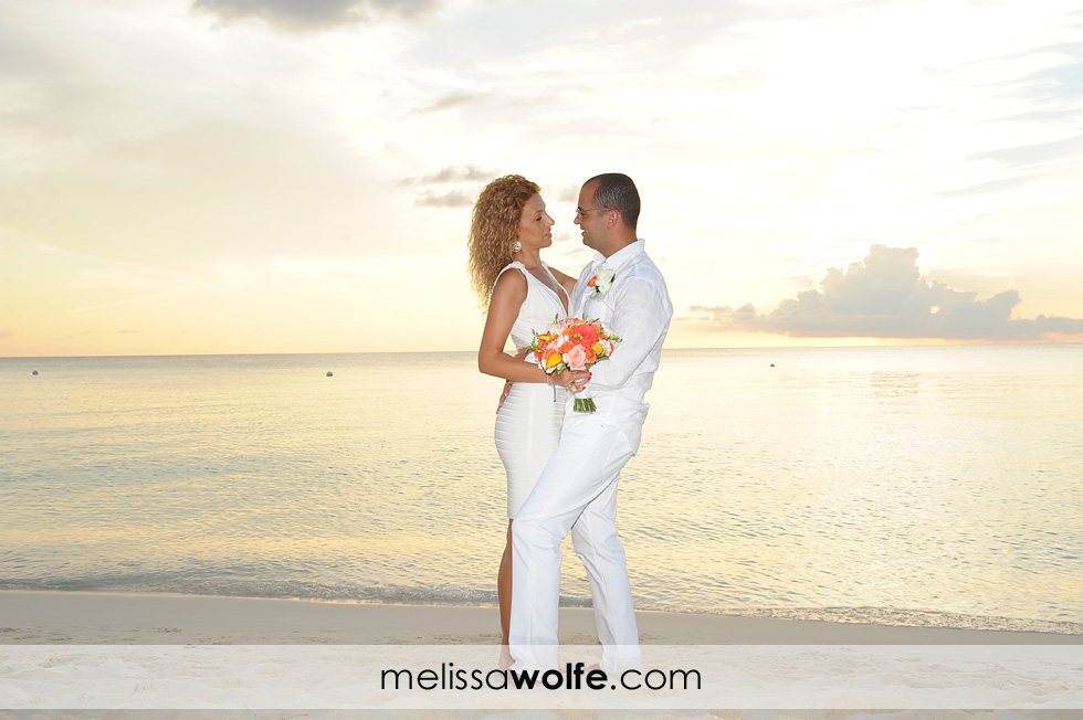 melissa-wolfe-cayman-beach wedding0037.jpg